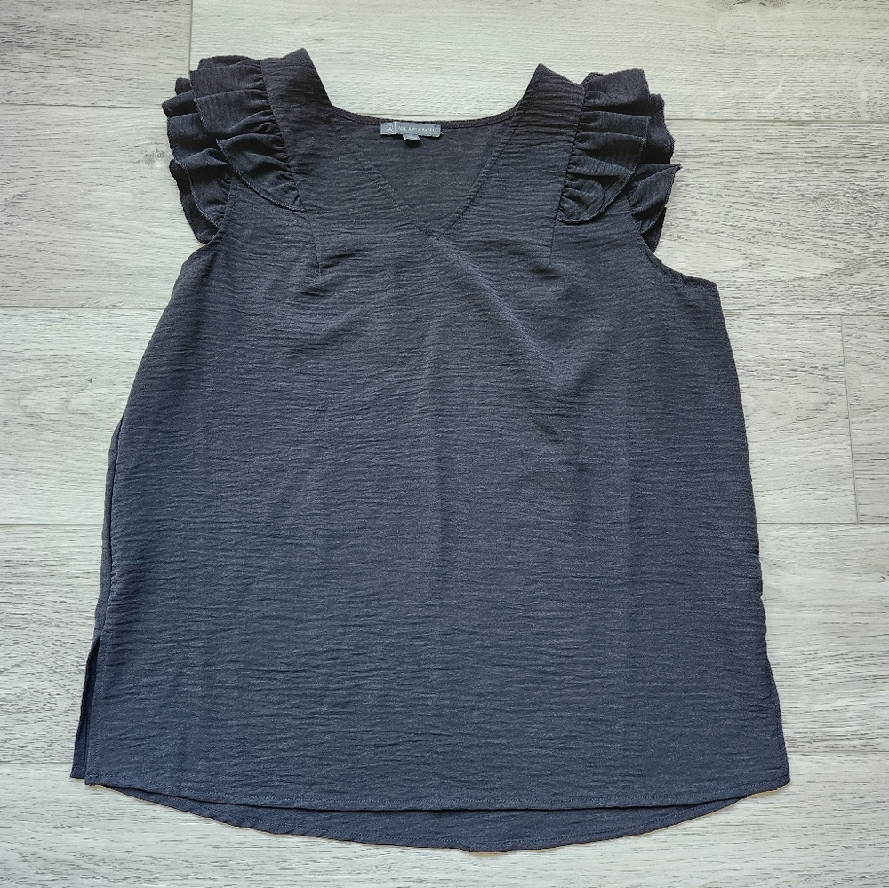 Adrianna Papell Black Ruffle Sleeve Top Womens Small Shirt